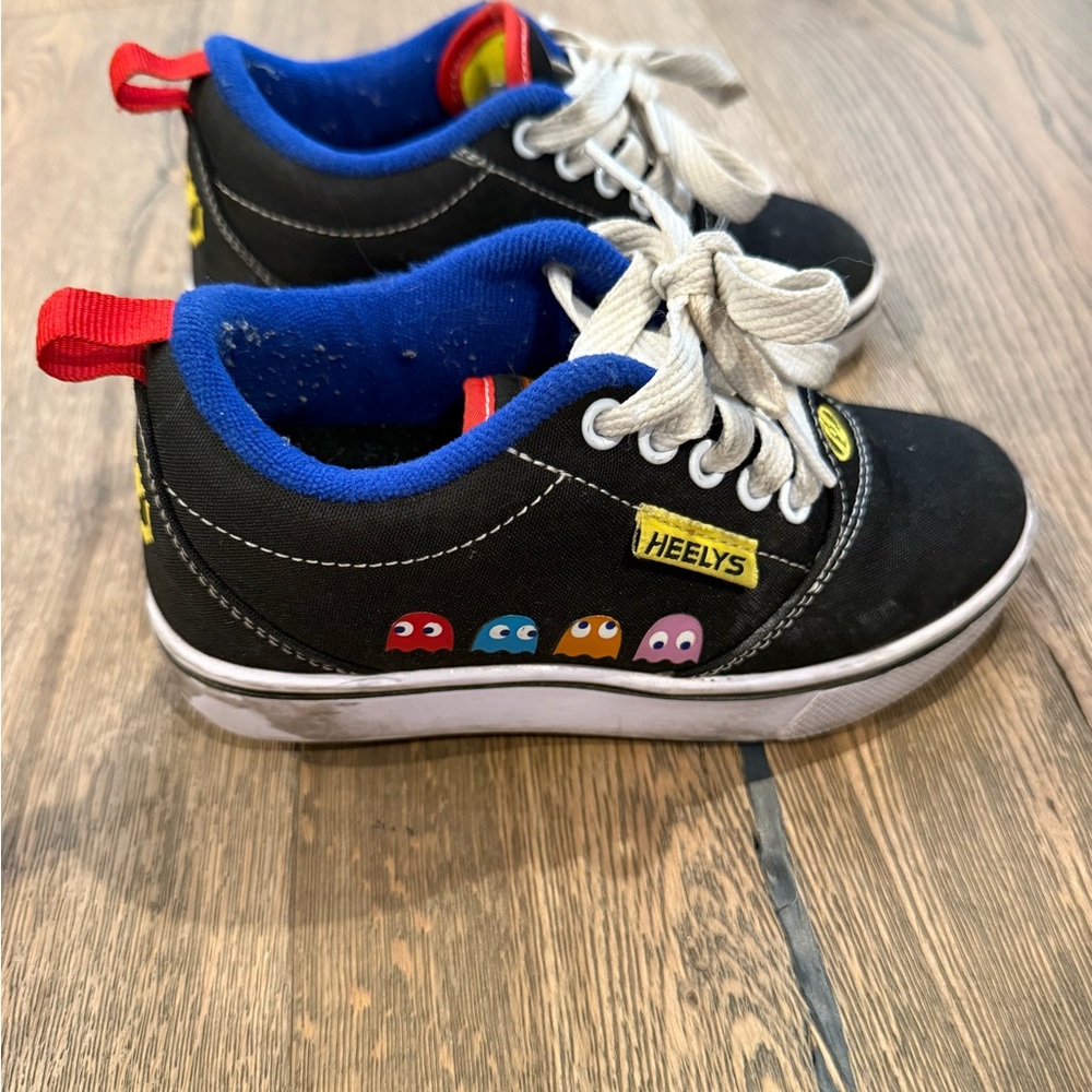 Kids Heelys Pac-Man Edition Size 13 Youth